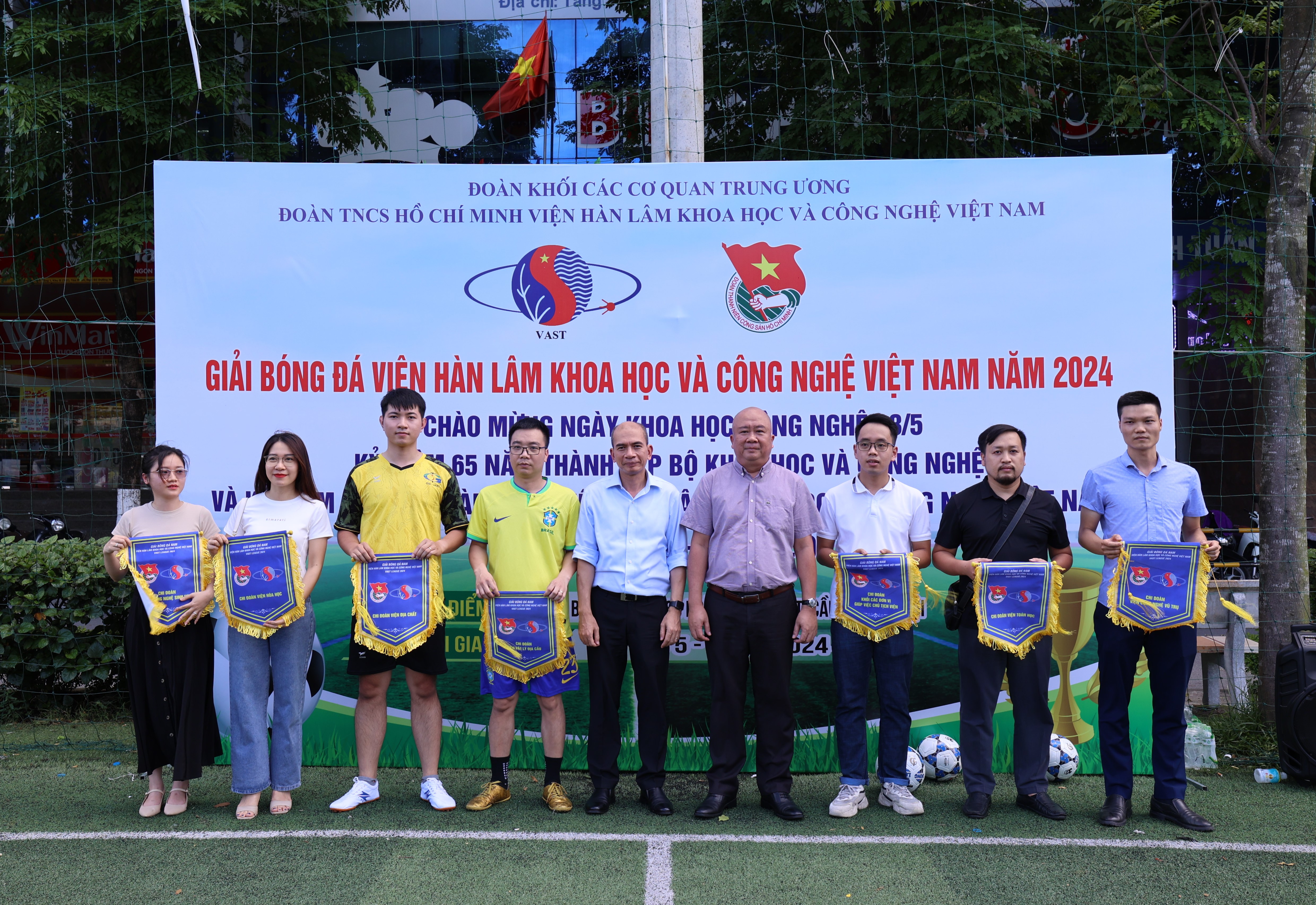 Khai mạc Giải bóng đá Viện Hàn lâm Khoa học và Công nghệ Việt Nam khu vực phía Bắc năm 2024