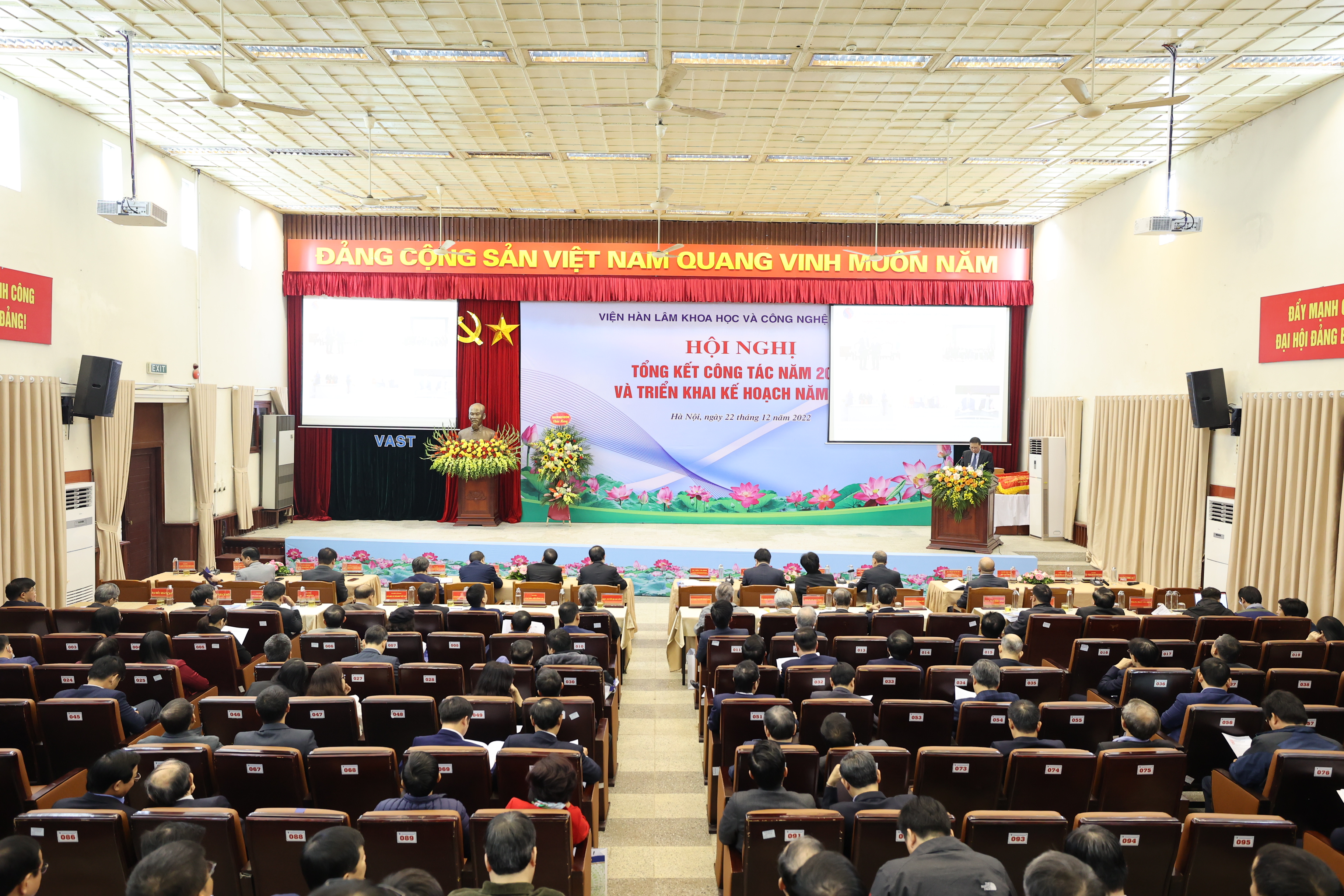 Hội nghị tổng kết công tác năm 2022, triển khai kế hoạch năm 2023 của Viện Hàn lâm Khoa học và Công nghệ Việt Nam