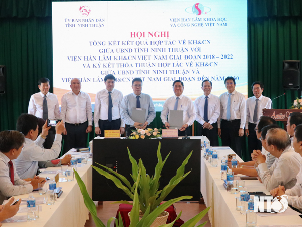 Hội nghị tổng kết kết quả hợp tác về Khoa học và Công nghệ giai đoạn 2018 – 2022 giữa Viện Hàn lâm KHCNVN với UBND tỉnh Ninh Thuận và ký kết thỏa thuận hợp tác giai đoạn đến năm 2030