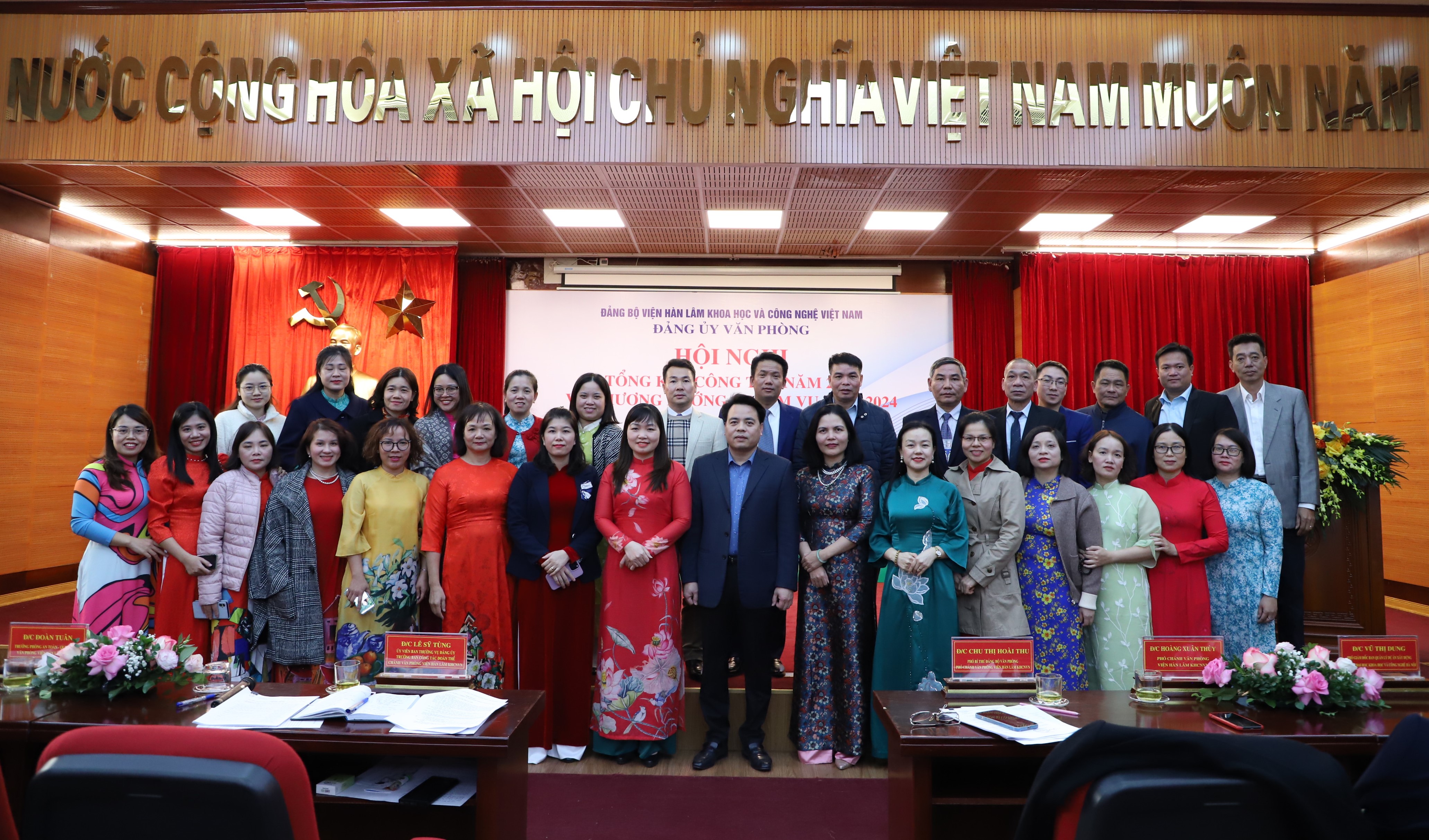 Hội nghị tổng kết công tác đảng năm 2023 và phương hướng, nhiệm vụ trọng tâm năm 2024 của Đảng bộ Văn phòng Viện Hàn lâm Khoa học và Công nghệ Việt Nam