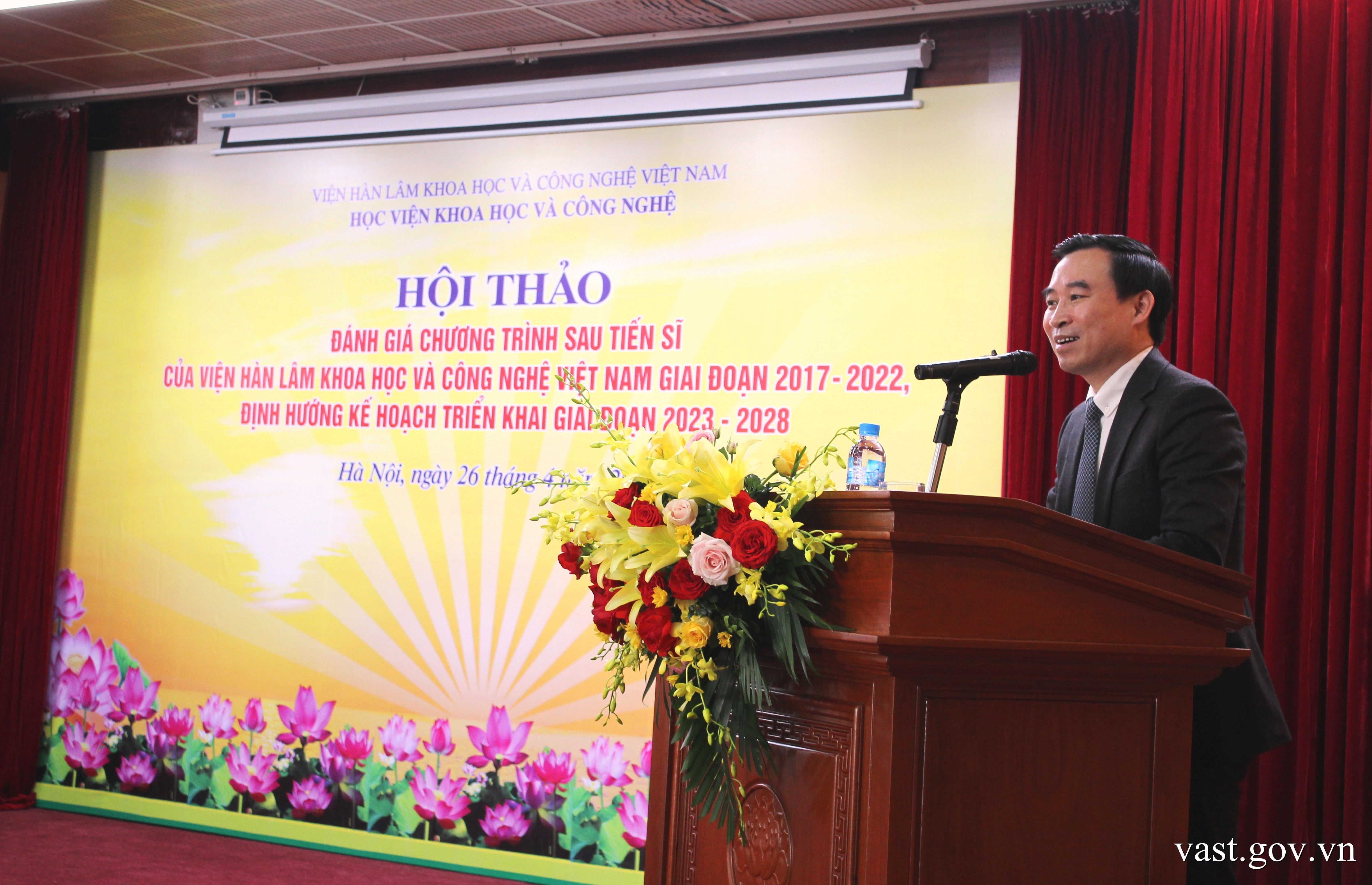 Tổng kết Chương trình sau tiến sĩ của Viện Hàn lâm Khoa học và Công nghệ Việt Nam giai đoạn 2017-2022, định hướng kế hoạch triển khai giai đoạn 2023-2028
